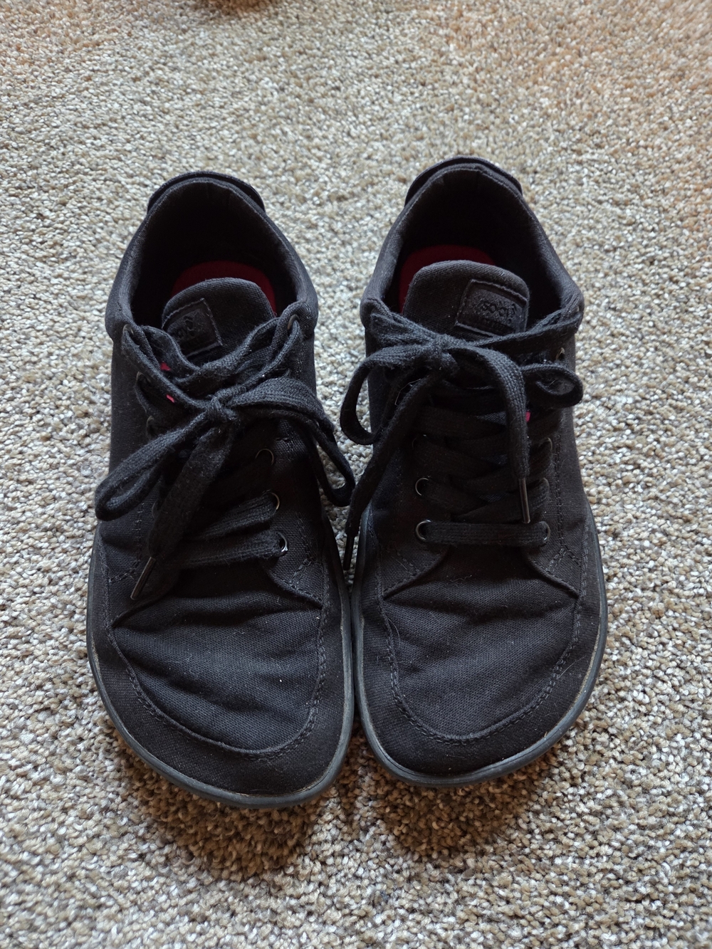 Splay Barefoot Sneakers Size M8 / W10